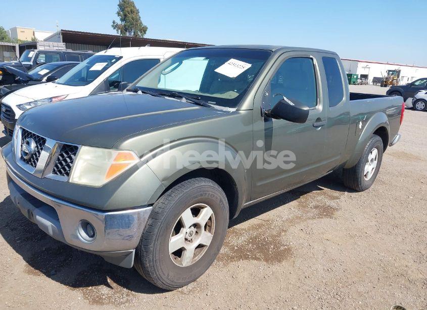 Photo 2 of 2005 Nissan Frontier SE (VIN 1N6AD06U85C425603)