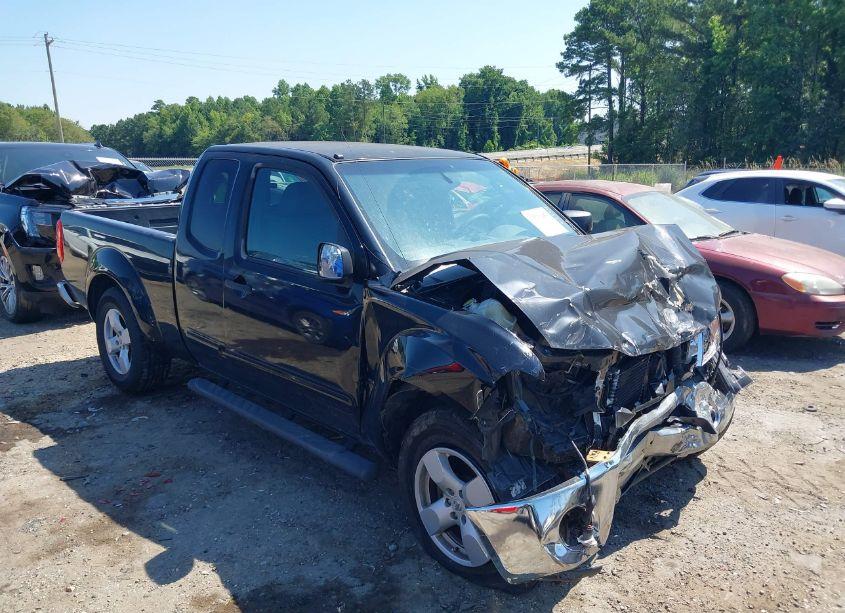 2005 Nissan Frontier LE (VIN 1N6AD06U85C435824) main photo