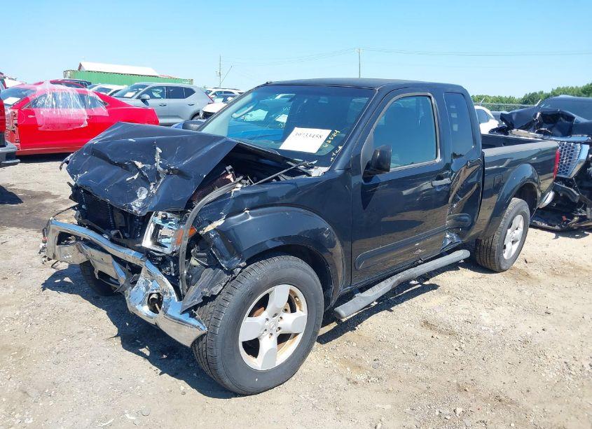 Photo 2 of 2005 Nissan Frontier LE (VIN 1N6AD06U85C435824)