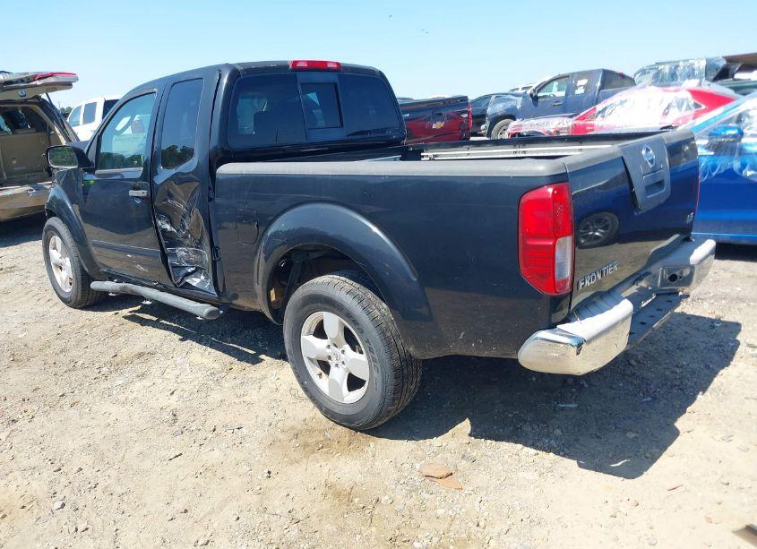 Photo 3 of 2005 Nissan Frontier LE (VIN 1N6AD06U85C435824)