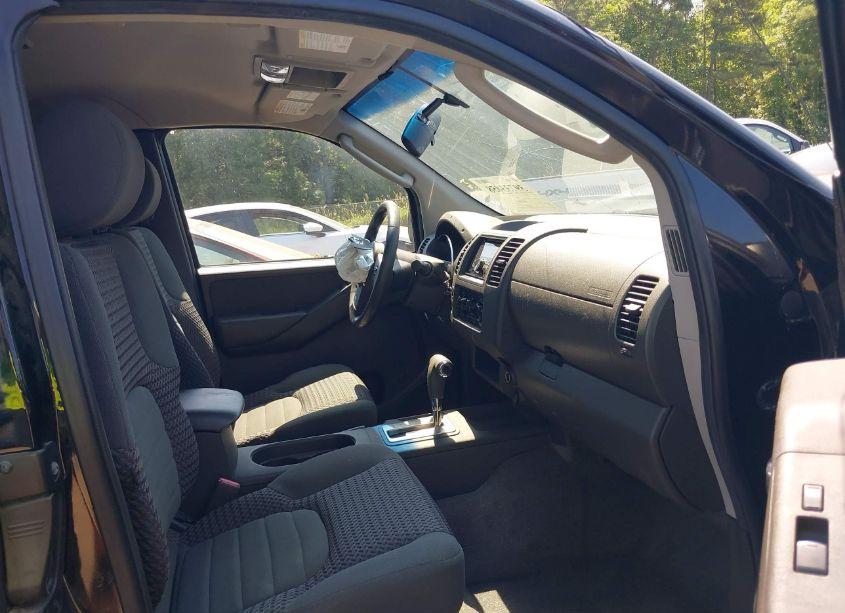 Photo 5 of 2005 Nissan Frontier LE (VIN 1N6AD06U85C435824)