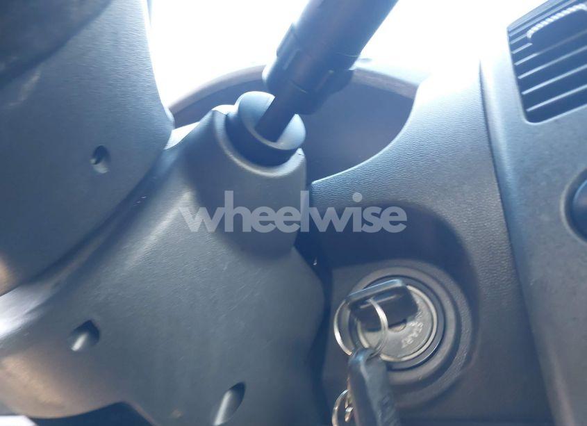 Photo 11 of 2005 Nissan Frontier LE (VIN 1N6AD06U95C449778)