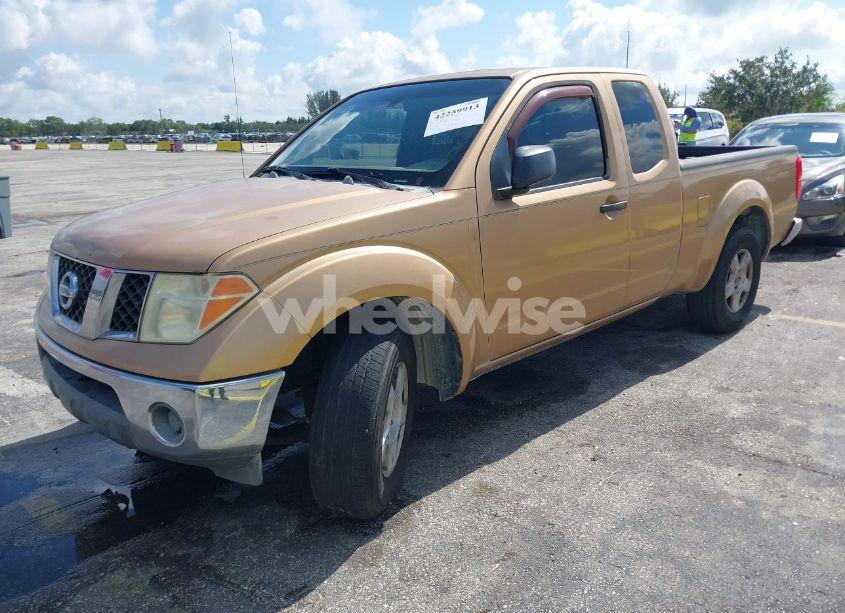 Photo 2 of 2005 Nissan Frontier SE (VIN 1N6AD06UX5C429054)
