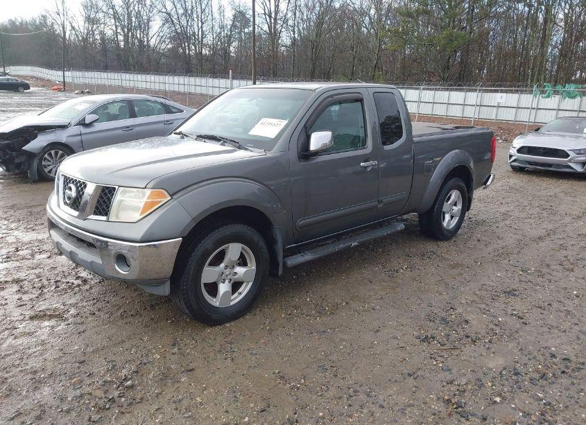 Photo 2 of 2006 Nissan Frontier LE (VIN 1N6AD06W06C400116)