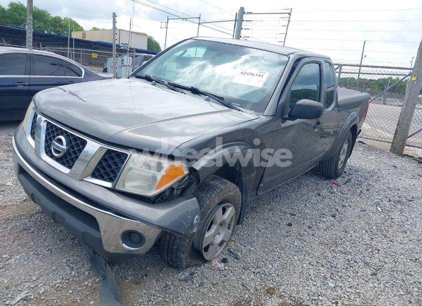 Photo 2 of 2005 Nissan Frontier SE (VIN 1N6AD06W25C426540)