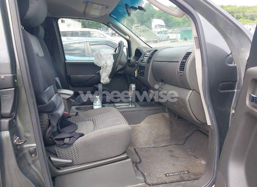 Photo 5 of 2005 Nissan Frontier SE (VIN 1N6AD06W25C426540)