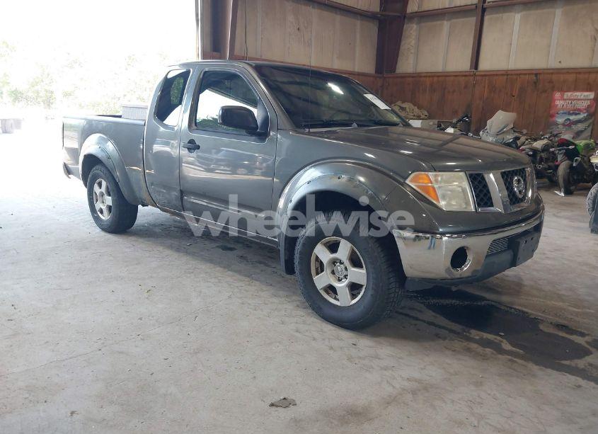 2005 Nissan Frontier SE (VIN 1N6AD06W65C424421) main photo
