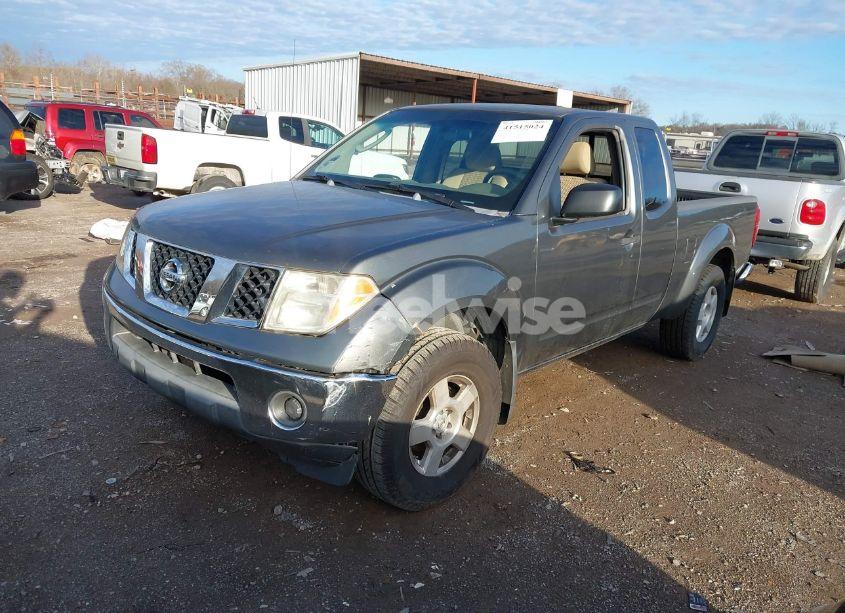 Photo 2 of 2005 Nissan Frontier SE (VIN 1N6AD06W65C448086)
