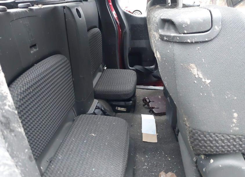 Photo 8 of 2005 Nissan Frontier SE (VIN 1N6AD06W65C462019)