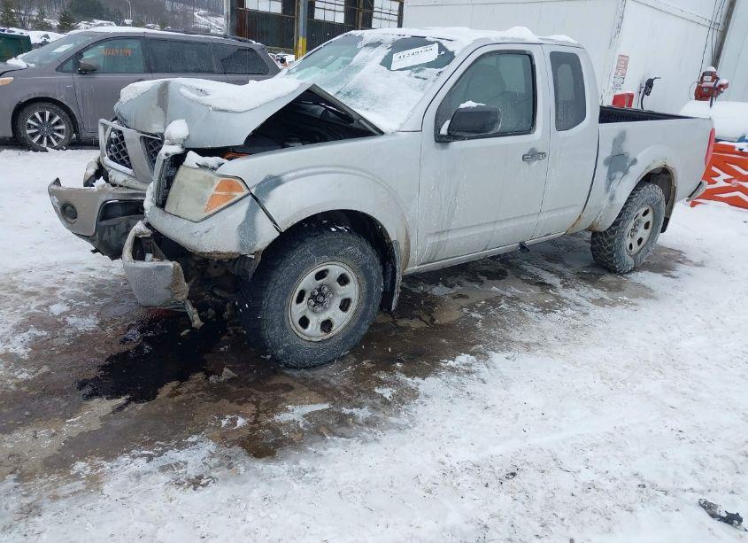 Photo 2 of 2005 Nissan Frontier SE (VIN 1N6AD06W75C451367)