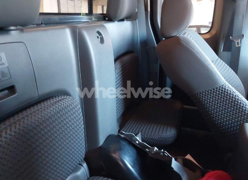 Photo 8 of 2009 Nissan Frontier SE (VIN 1N6AD06WX9C422077)