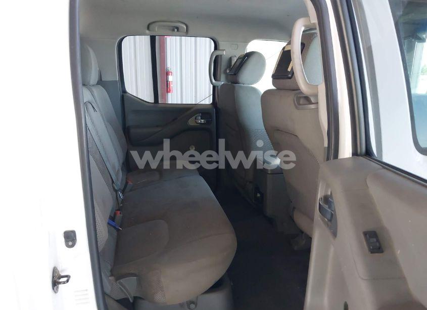 Photo 8 of 2006 Nissan Frontier SE (VIN 1N6AD07U06C469157)