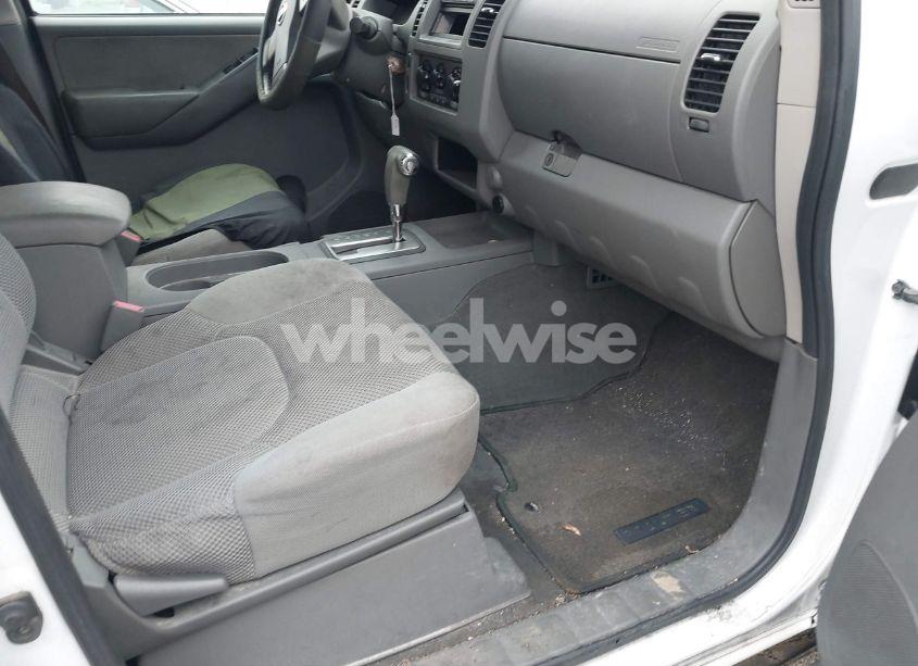 Photo 5 of 2008 Nissan Frontier LE (VIN 1N6AD07U08C450515)