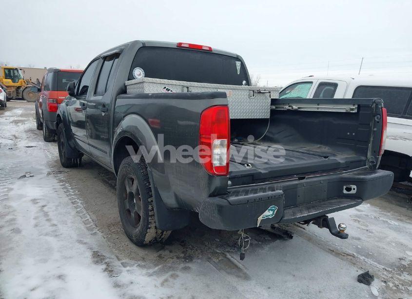 Photo 3 of 2005 Nissan Frontier SE (VIN 1N6AD07U15C400928)