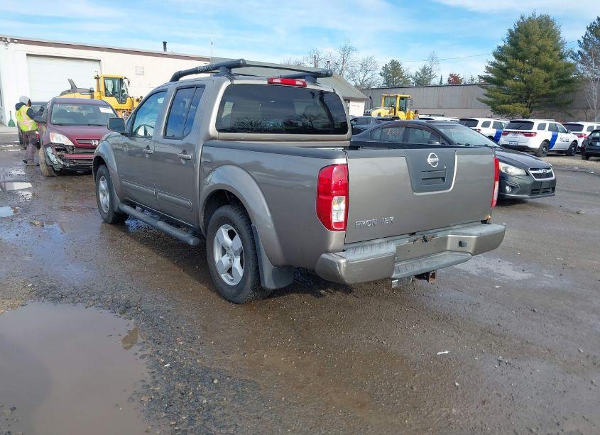 Photo 3 of 2005 Nissan Frontier LE (VIN 1N6AD07U15C417289)