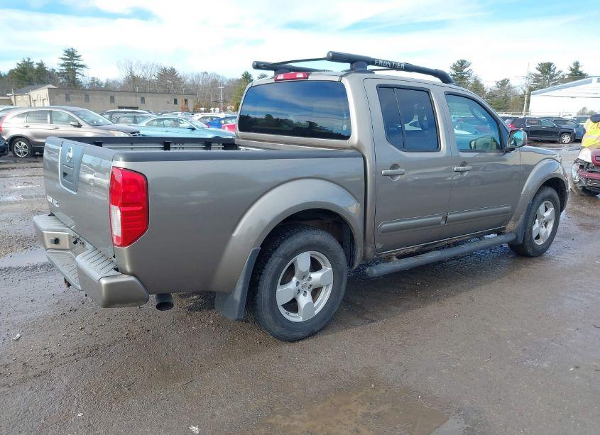 Photo 4 of 2005 Nissan Frontier LE (VIN 1N6AD07U15C417289)