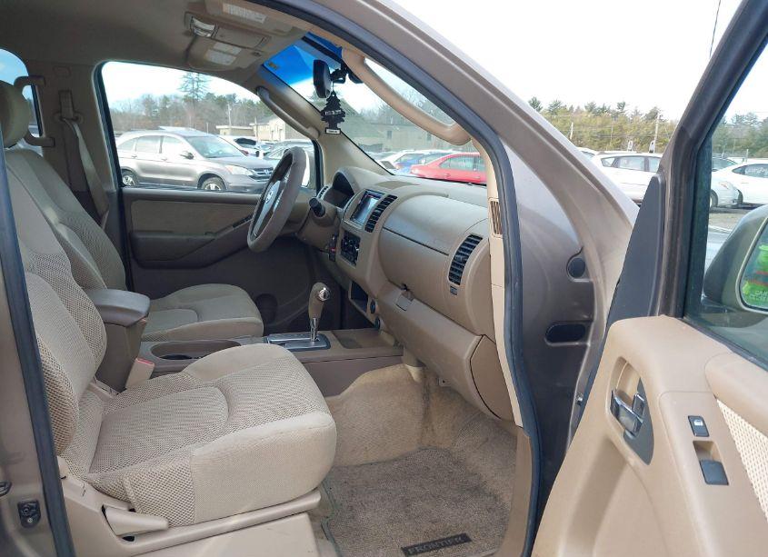 Photo 5 of 2005 Nissan Frontier LE (VIN 1N6AD07U15C417289)