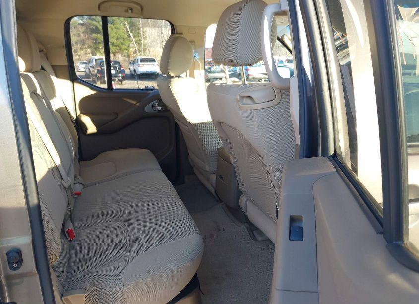 Photo 8 of 2005 Nissan Frontier LE (VIN 1N6AD07U15C417289)