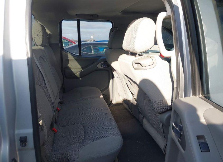 Photo 8 of 2007 Nissan Frontier SE (VIN 1N6AD07U17C446049)