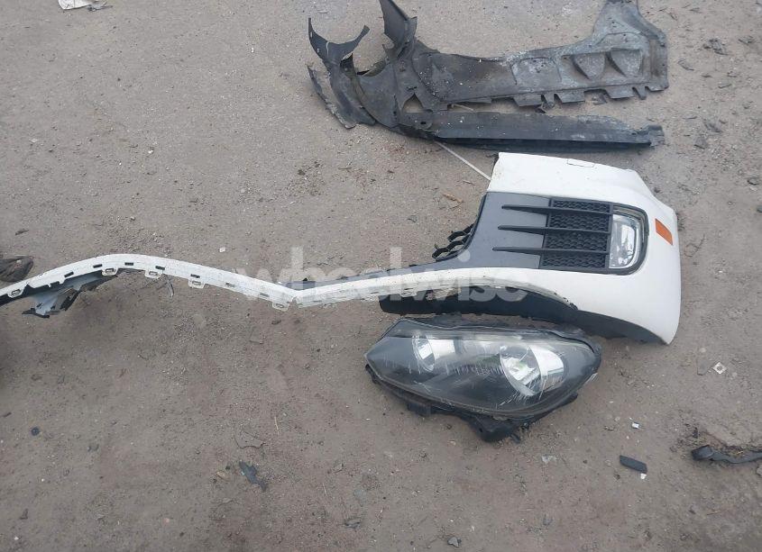 Photo 12 of 2005 Nissan Frontier SE (VIN 1N6AD07U25C445778)