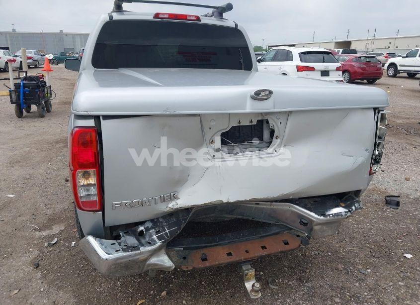 Photo 6 of 2005 Nissan Frontier NISMO OFF ROAD (VIN 1N6AD07U25C457977)