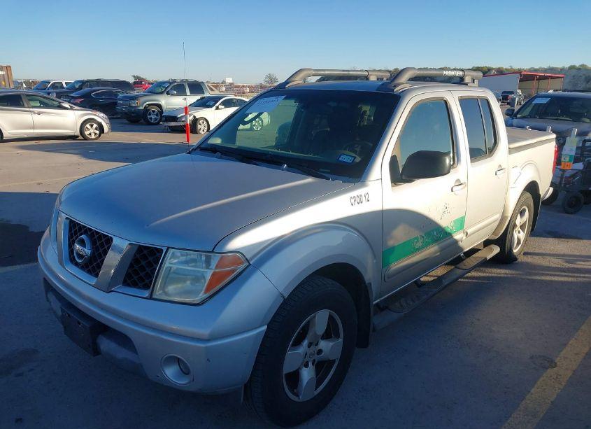 Photo 2 of 2005 Nissan Frontier LE (VIN 1N6AD07U45C434815)