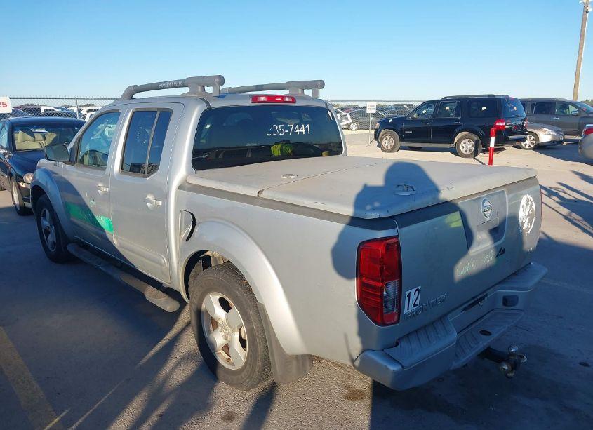 Photo 3 of 2005 Nissan Frontier LE (VIN 1N6AD07U45C434815)