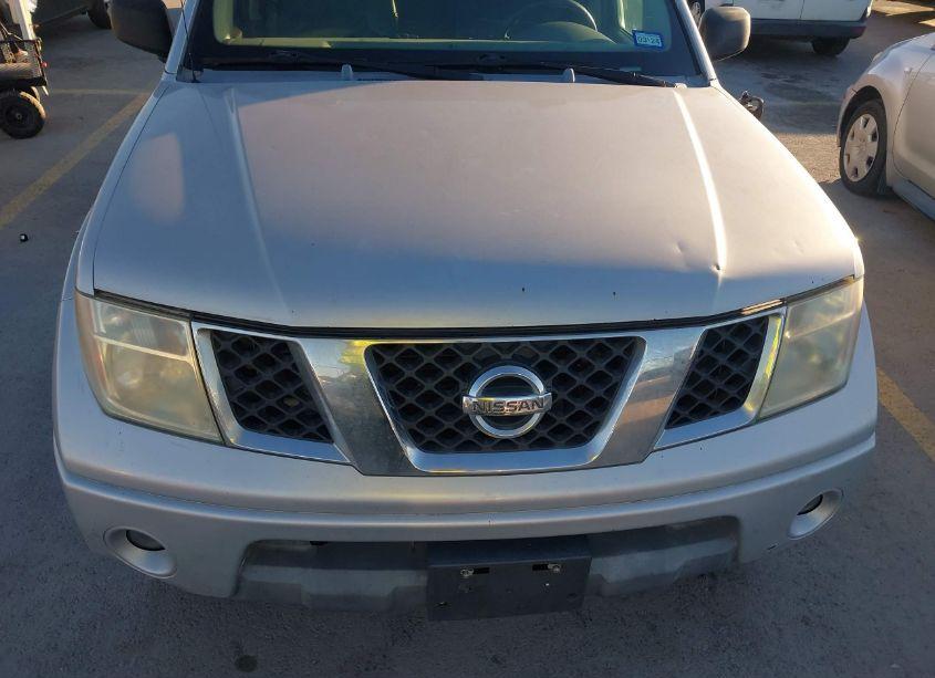 Photo 6 of 2005 Nissan Frontier LE (VIN 1N6AD07U45C434815)