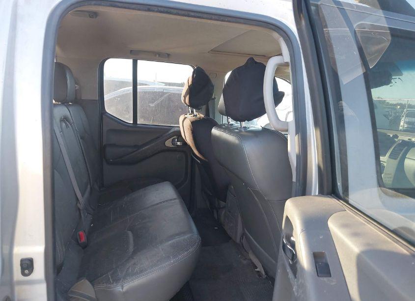 Photo 8 of 2005 Nissan Frontier LE (VIN 1N6AD07U45C434815)