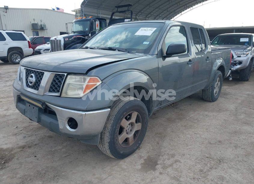 Photo 2 of 2005 Nissan Frontier SE (VIN 1N6AD07U45C444082)