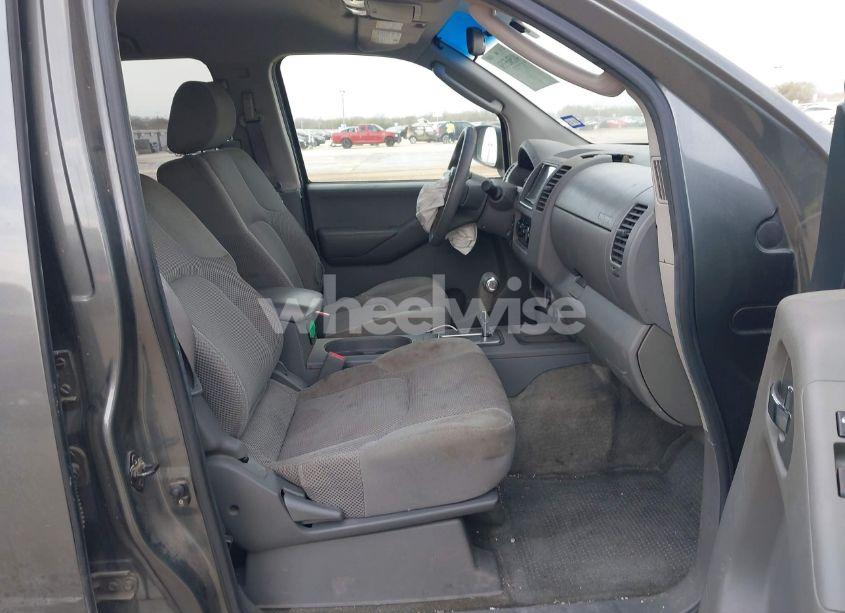 Photo 5 of 2005 Nissan Frontier SE (VIN 1N6AD07U45C444082)