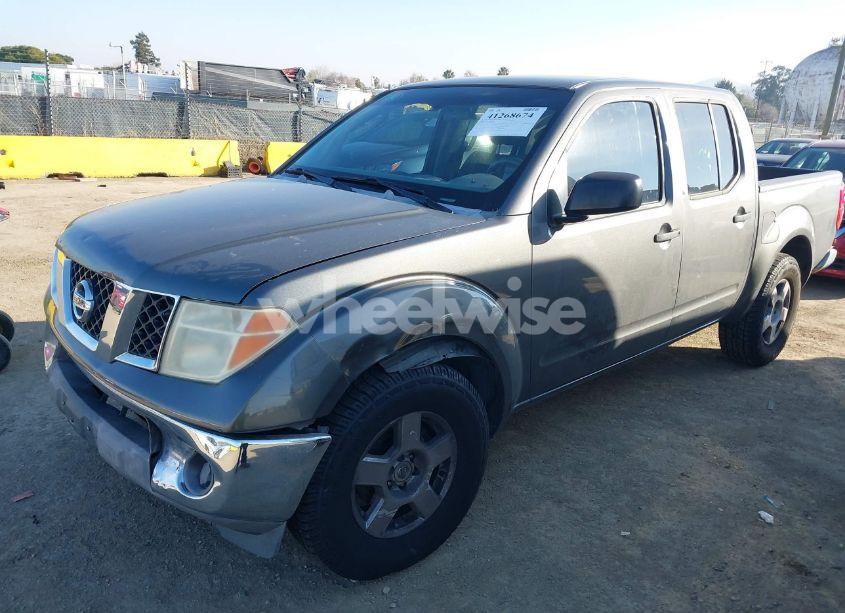 Photo 2 of 2006 Nissan Frontier SE (VIN 1N6AD07U46C456010)