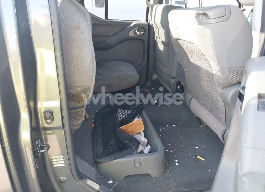 Photo 8 of 2006 Nissan Frontier SE (VIN 1N6AD07U46C456010)