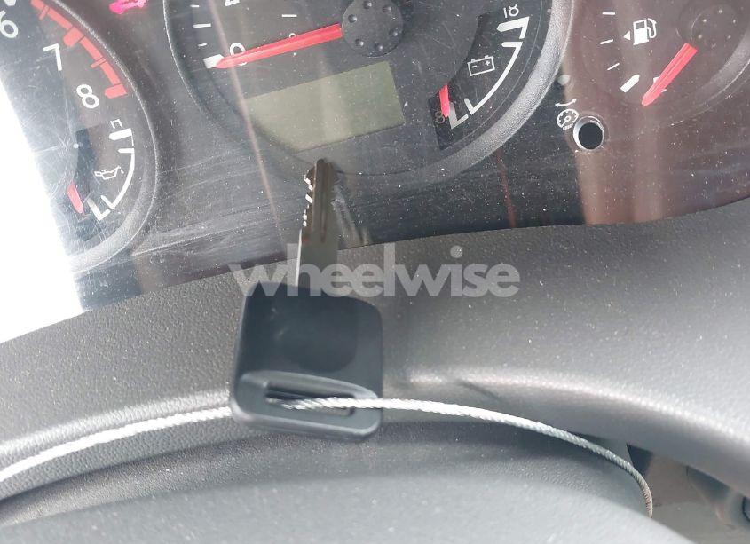 Photo 11 of 2005 Nissan Frontier LE (VIN 1N6AD07U55C458945)