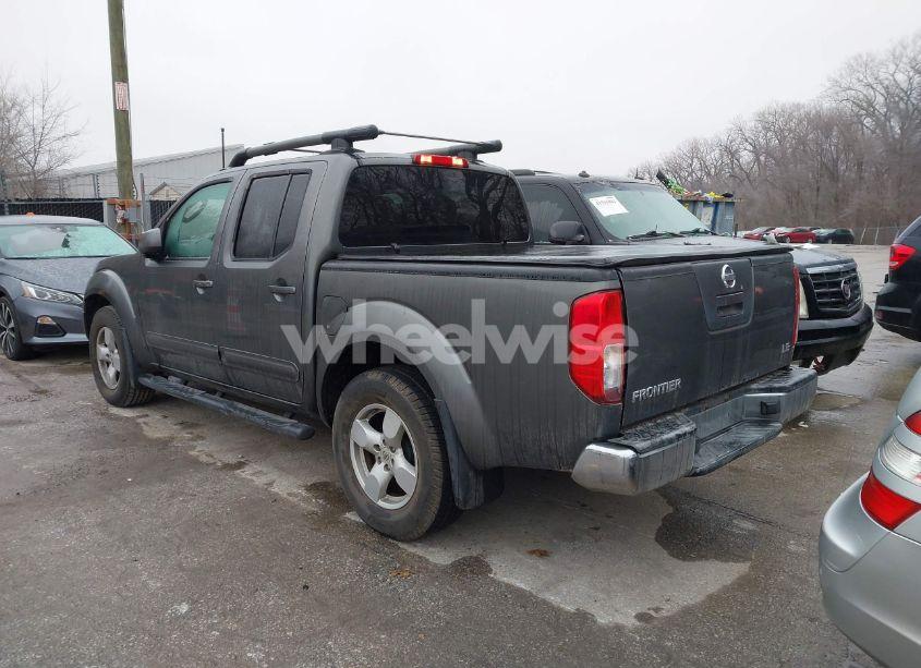 Photo 3 of 2005 Nissan Frontier LE (VIN 1N6AD07U55C458945)
