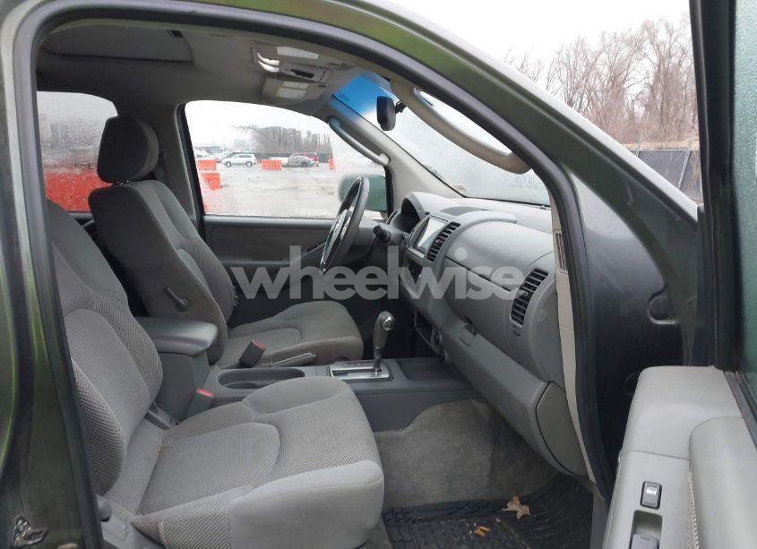 Photo 5 of 2005 Nissan Frontier LE (VIN 1N6AD07U55C458945)