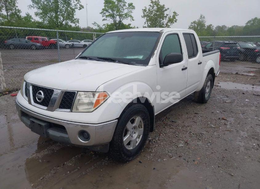 Photo 2 of 2005 Nissan Frontier SE (VIN 1N6AD07U55C461411)