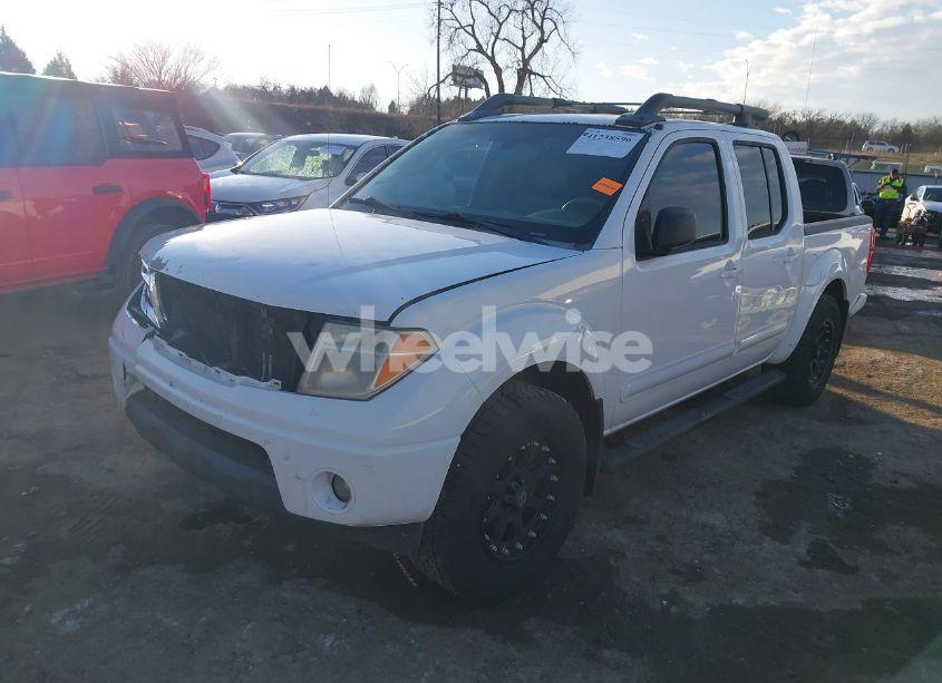 Photo 2 of 2008 Nissan Frontier LE (VIN 1N6AD07U58C440014)