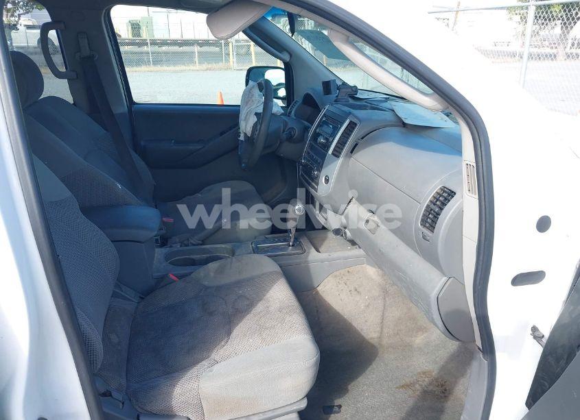 Photo 5 of 2009 Nissan Frontier SE (VIN 1N6AD07U69C409047)