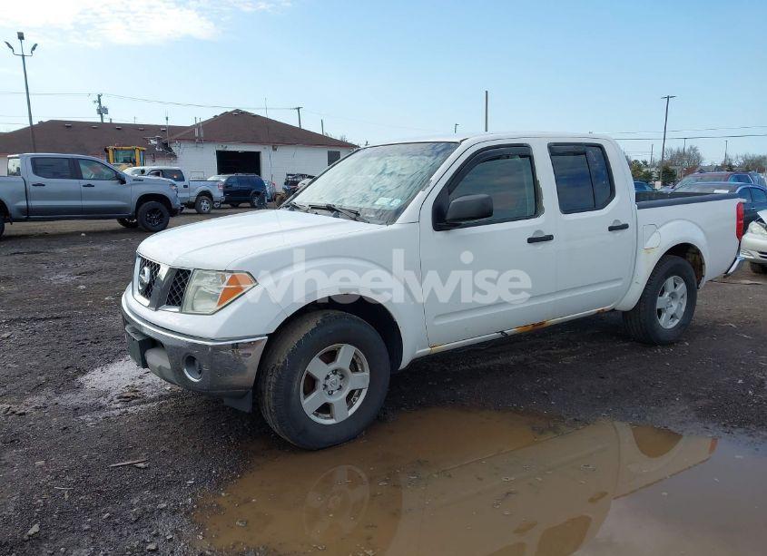 Photo 2 of 2005 Nissan Frontier SE (VIN 1N6AD07U75C437238)