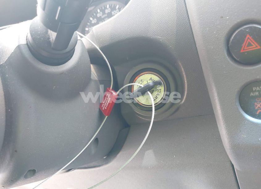 Photo 11 of 2005 Nissan Frontier LE (VIN 1N6AD07U85C413479)