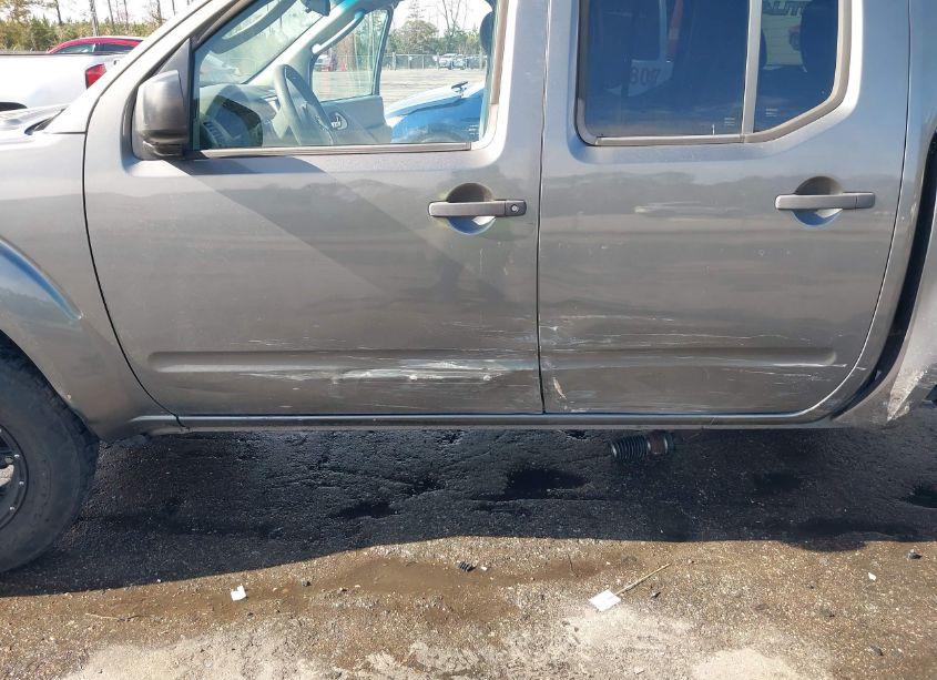 Photo 6 of 2005 Nissan Frontier SE (VIN 1N6AD07U85C418164)