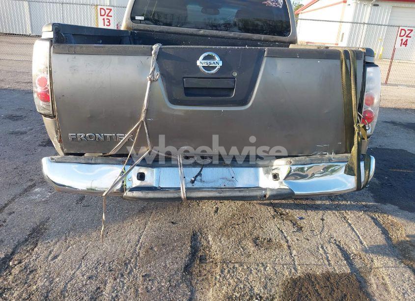 Photo 6 of 2005 Nissan Frontier LE (VIN 1N6AD07UX5C436648)