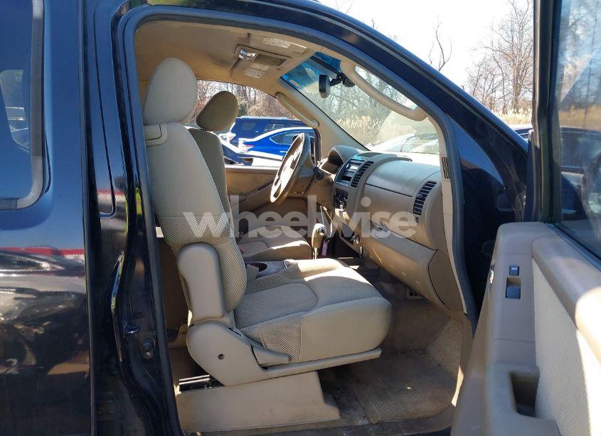Photo 5 of 2005 Nissan Frontier LE (VIN 1N6AD07UX5C451747)