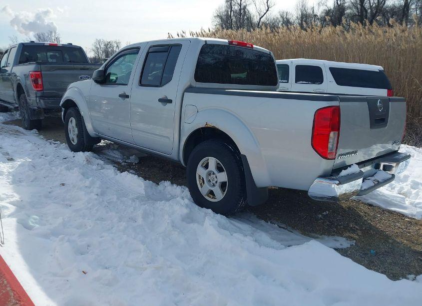 Photo 3 of 2005 Nissan Frontier SE (VIN 1N6AD07W15C432974)