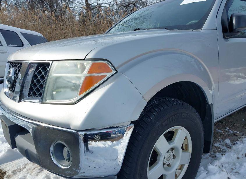Photo 6 of 2005 Nissan Frontier SE (VIN 1N6AD07W15C432974)
