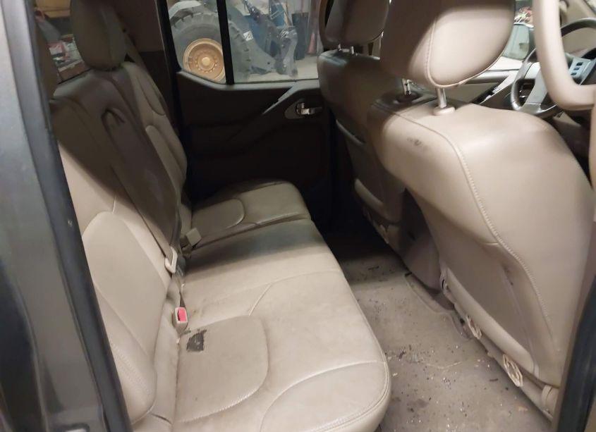 Photo 8 of 2006 Nissan Frontier LE (VIN 1N6AD07W26C472353)