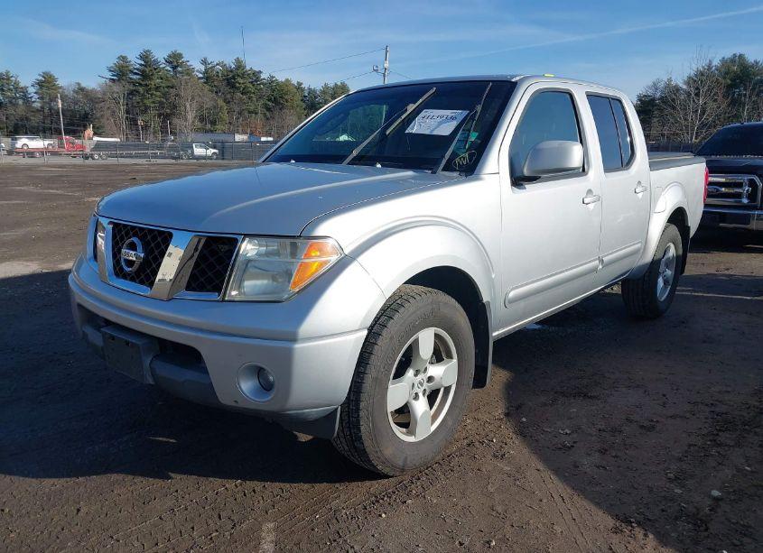 Photo 2 of 2008 Nissan Frontier LE (VIN 1N6AD07W28C426377)