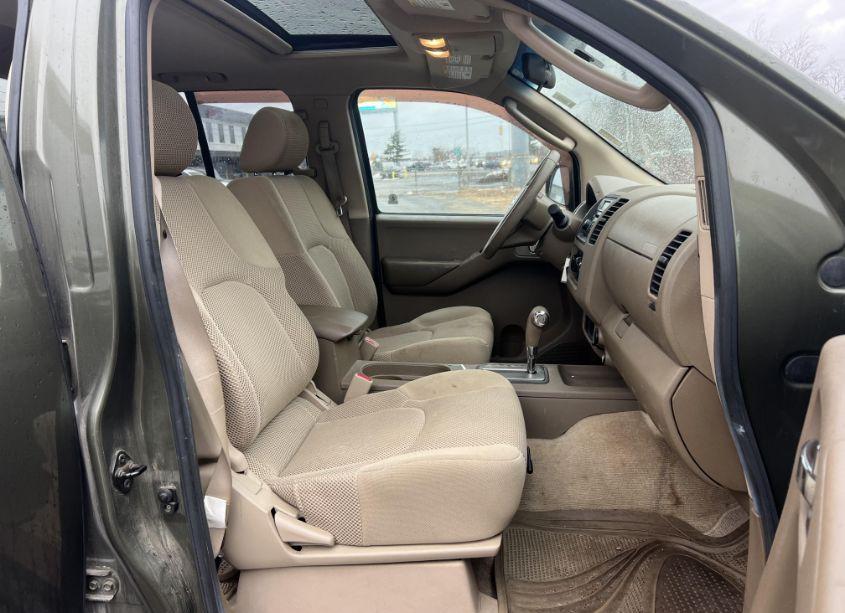 Photo 5 of 2005 Nissan Frontier SE (VIN 1N6AD07W35C400561)