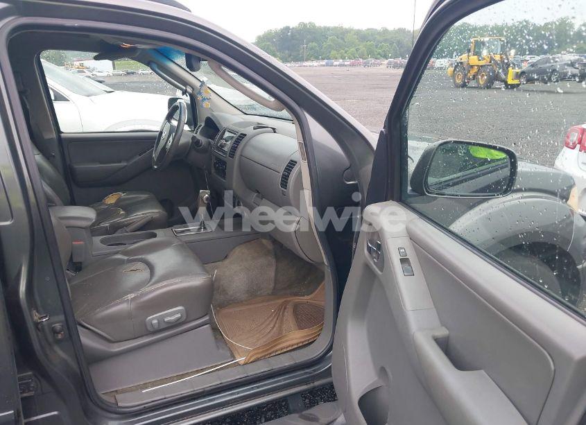 Photo 5 of 2005 Nissan Frontier LE (VIN 1N6AD07W45C456623)